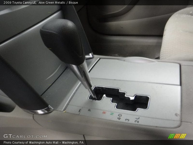 Aloe Green Metallic / Bisque 2009 Toyota Camry LE