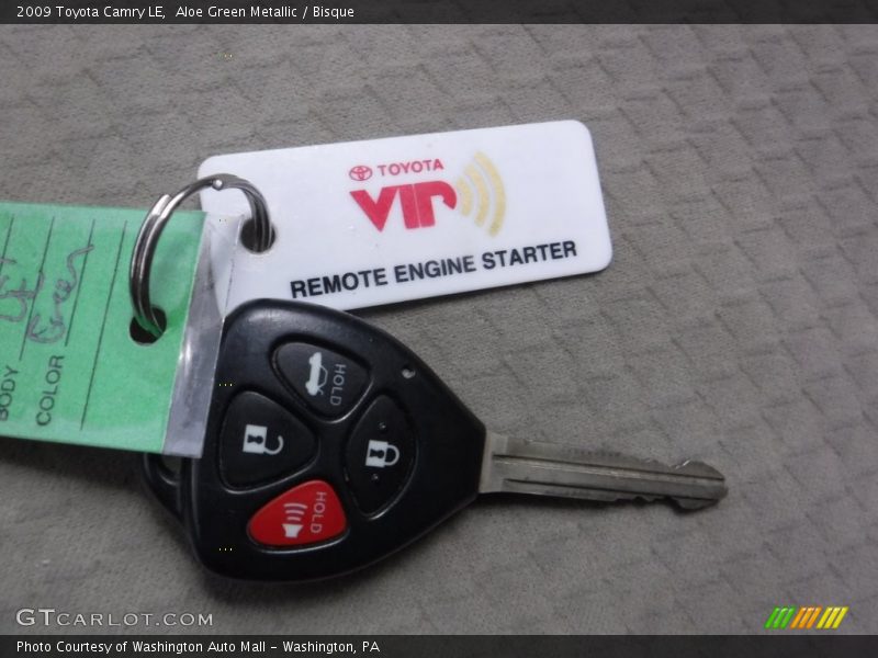 Aloe Green Metallic / Bisque 2009 Toyota Camry LE