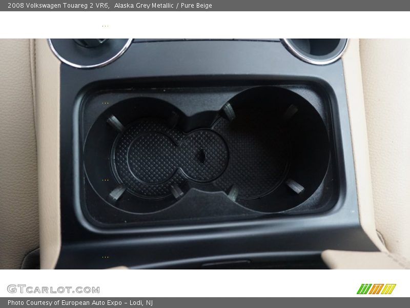 Alaska Grey Metallic / Pure Beige 2008 Volkswagen Touareg 2 VR6