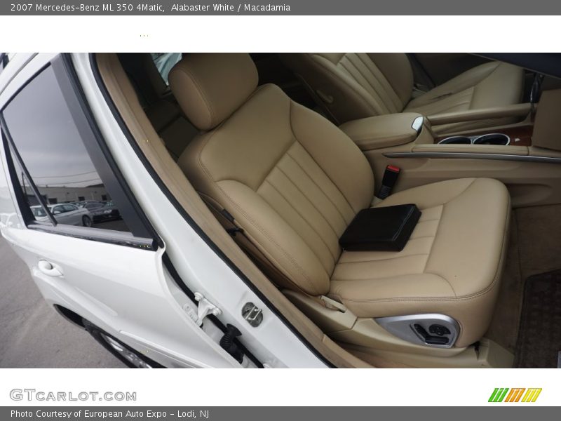 Alabaster White / Macadamia 2007 Mercedes-Benz ML 350 4Matic