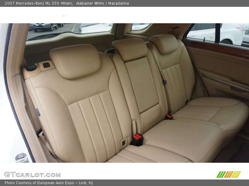Alabaster White / Macadamia 2007 Mercedes-Benz ML 350 4Matic