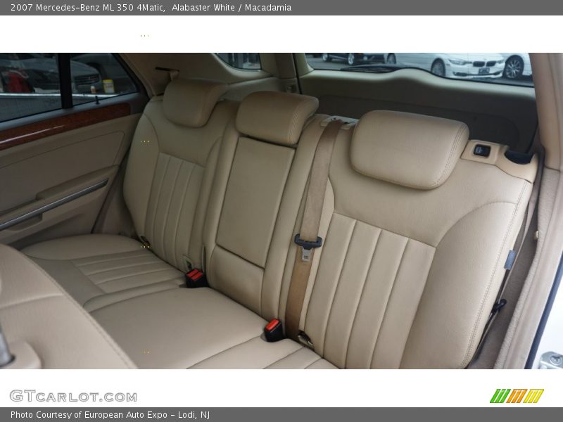 Alabaster White / Macadamia 2007 Mercedes-Benz ML 350 4Matic
