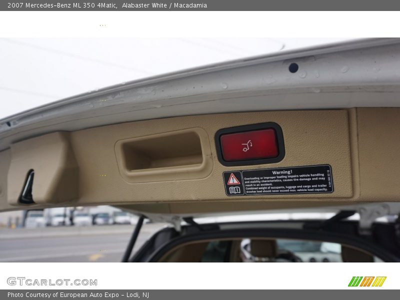 Alabaster White / Macadamia 2007 Mercedes-Benz ML 350 4Matic