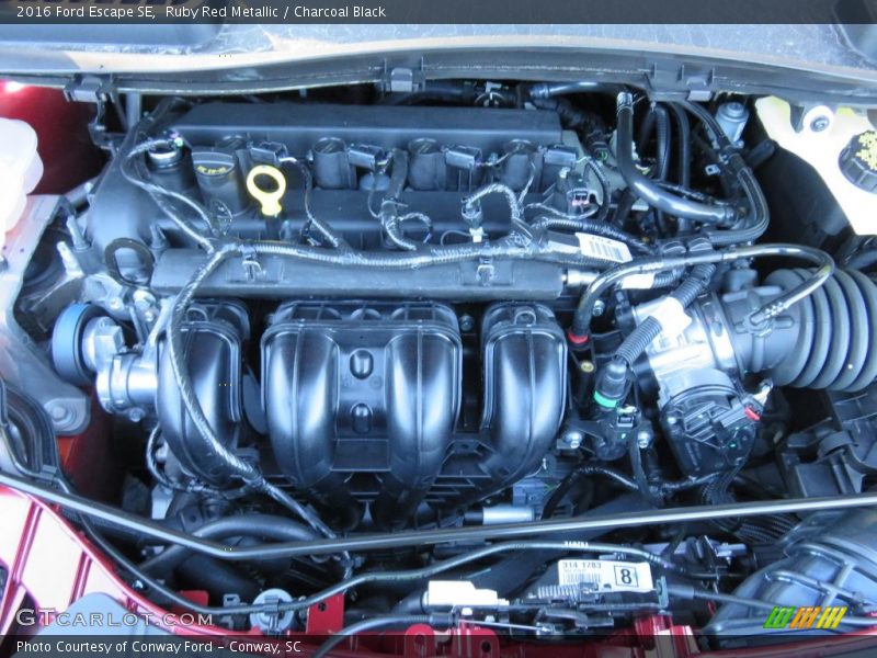 Ruby Red Metallic / Charcoal Black 2016 Ford Escape SE