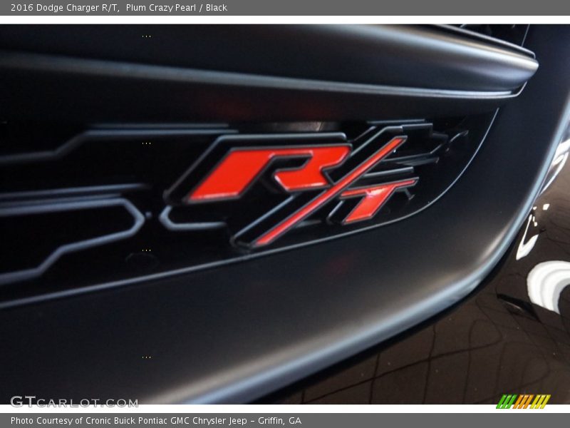 Plum Crazy Pearl / Black 2016 Dodge Charger R/T