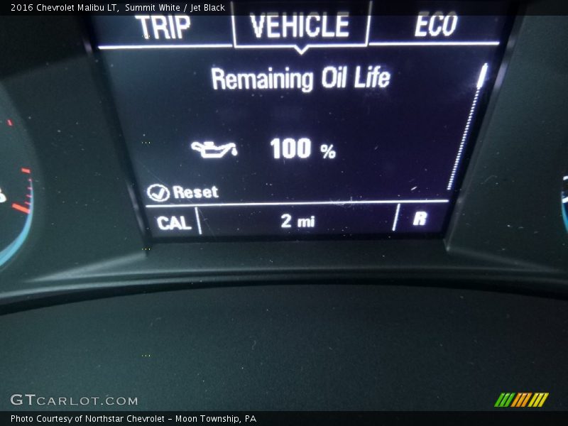 Summit White / Jet Black 2016 Chevrolet Malibu LT