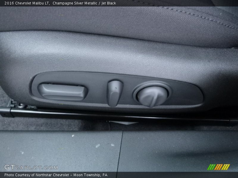 Champagne Silver Metallic / Jet Black 2016 Chevrolet Malibu LT