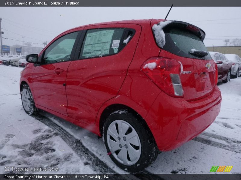 Salsa / Jet Black 2016 Chevrolet Spark LS