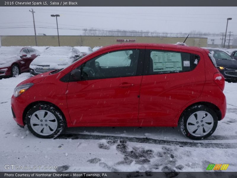 Salsa / Jet Black 2016 Chevrolet Spark LS