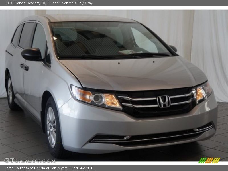 Lunar Silver Metallic / Gray 2016 Honda Odyssey LX