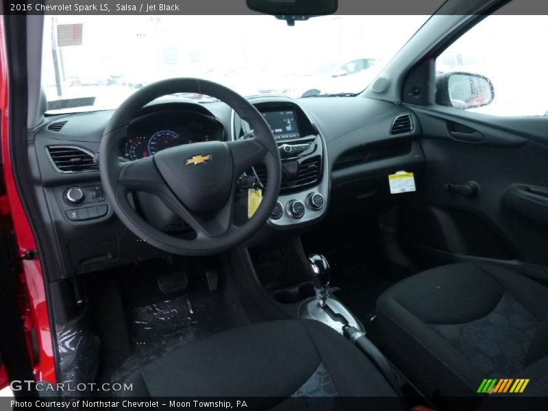 Salsa / Jet Black 2016 Chevrolet Spark LS