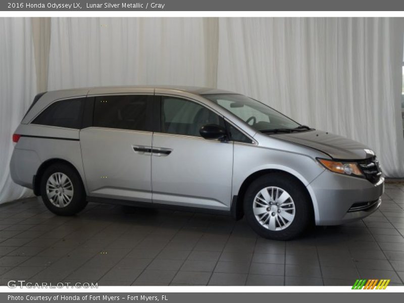 Front 3/4 View of 2016 Odyssey LX