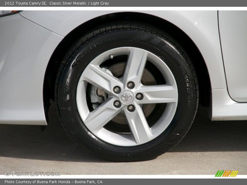 Classic Silver Metallic / Light Gray 2012 Toyota Camry SE