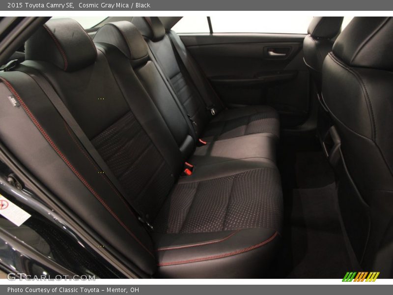 Cosmic Gray Mica / Black 2015 Toyota Camry SE