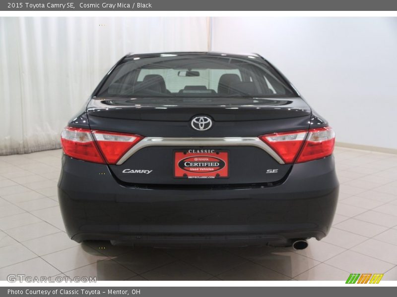 Cosmic Gray Mica / Black 2015 Toyota Camry SE