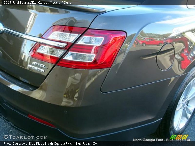 Caribou Metallic / Dune 2015 Ford Taurus SEL