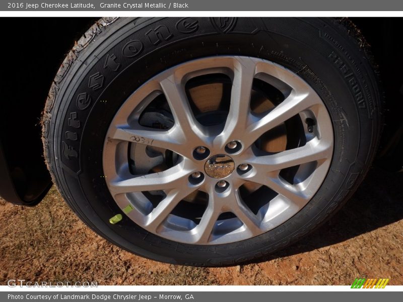 Granite Crystal Metallic / Black 2016 Jeep Cherokee Latitude