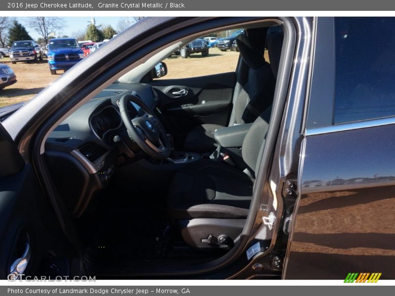 Granite Crystal Metallic / Black 2016 Jeep Cherokee Latitude