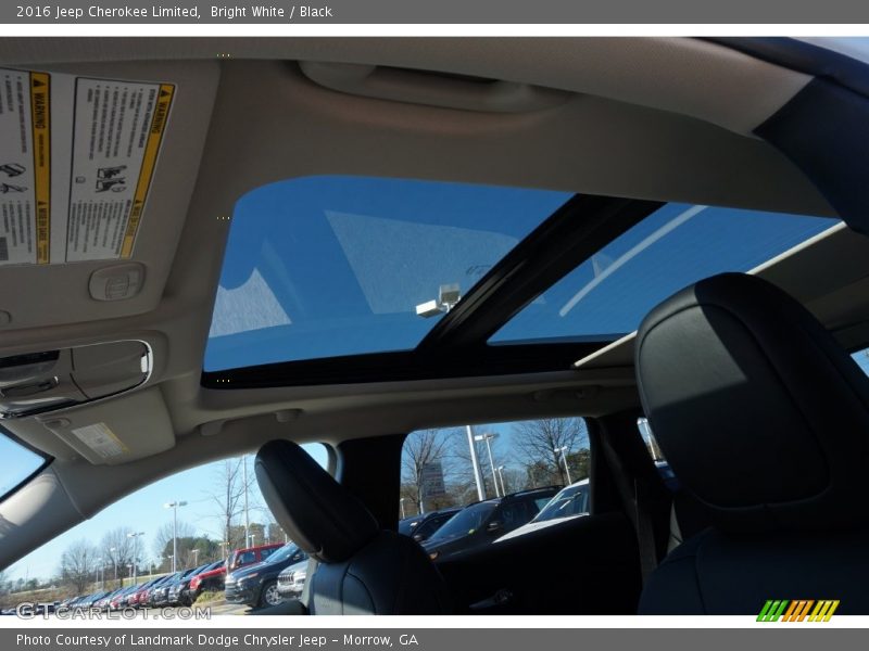 Bright White / Black 2016 Jeep Cherokee Limited