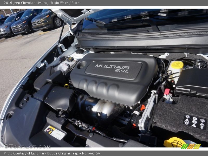 Bright White / Black 2016 Jeep Cherokee Limited