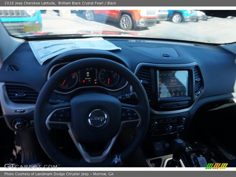 Brilliant Black Crystal Pearl / Black 2016 Jeep Cherokee Latitude