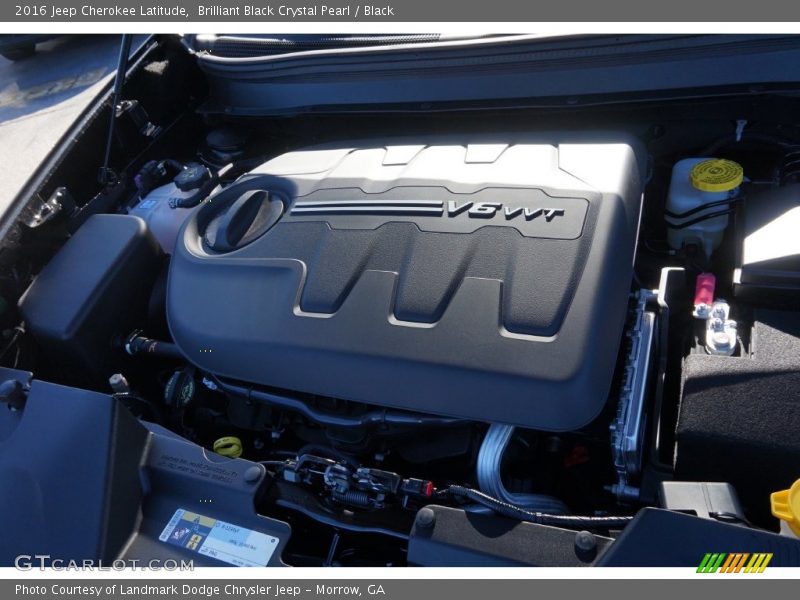 Brilliant Black Crystal Pearl / Black 2016 Jeep Cherokee Latitude