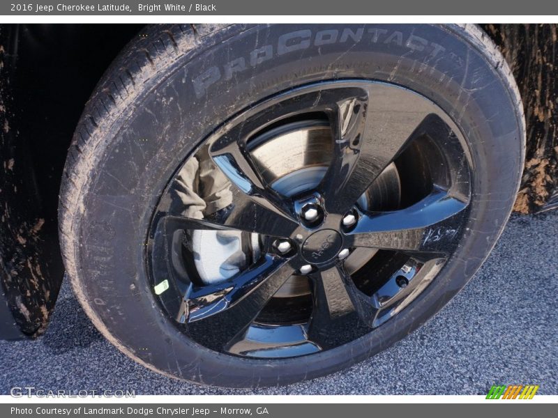 Bright White / Black 2016 Jeep Cherokee Latitude