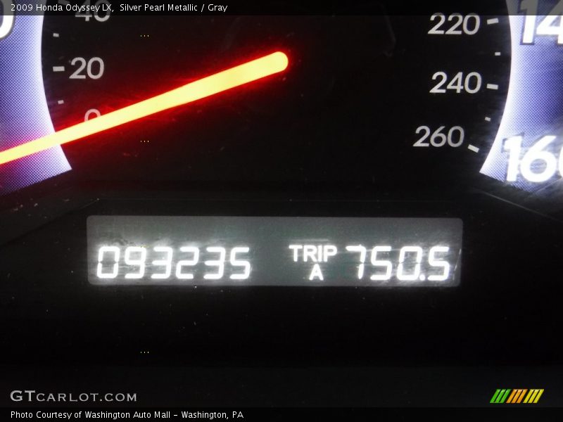 Silver Pearl Metallic / Gray 2009 Honda Odyssey LX