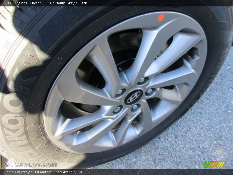 Coliseum Grey / Black 2016 Hyundai Tucson SE