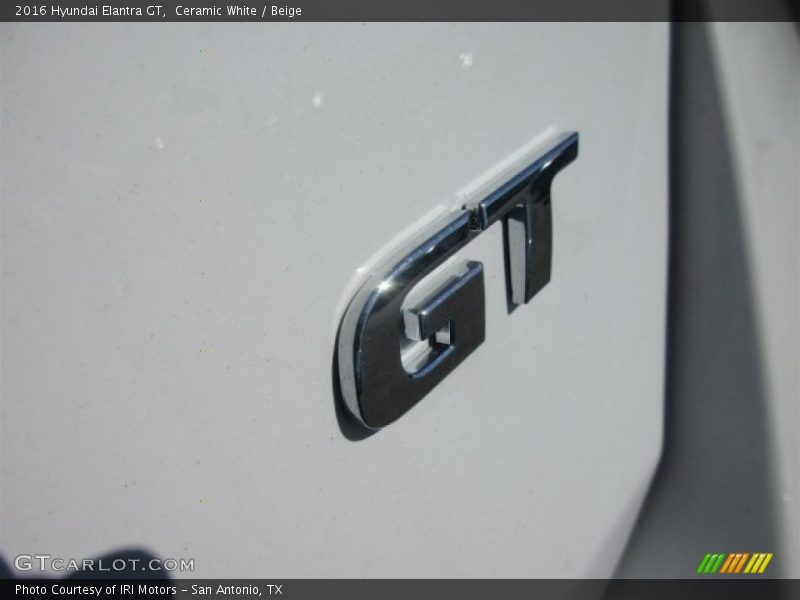 Ceramic White / Beige 2016 Hyundai Elantra GT