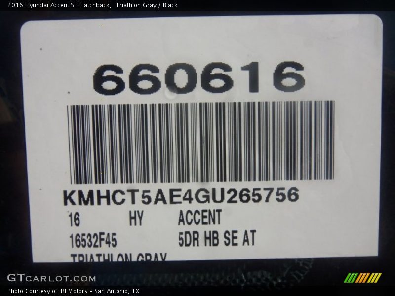 Triathlon Gray / Black 2016 Hyundai Accent SE Hatchback