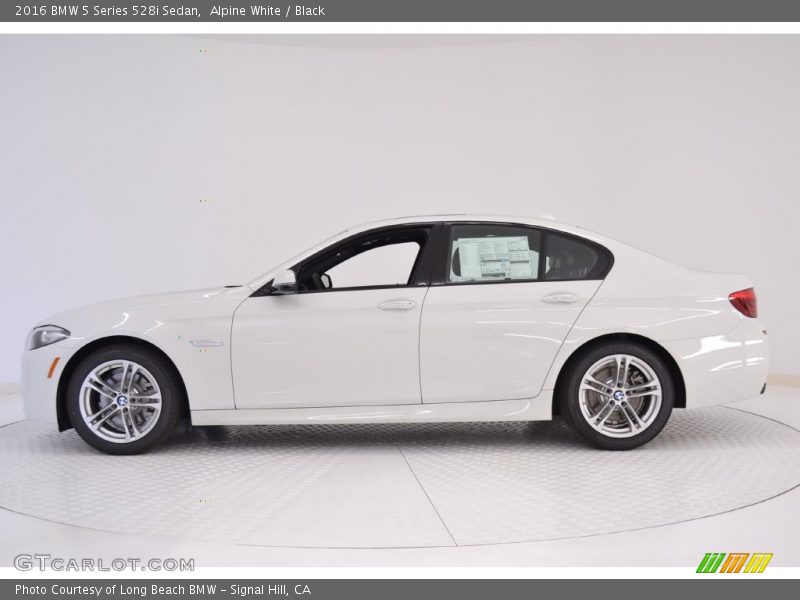 Alpine White / Black 2016 BMW 5 Series 528i Sedan