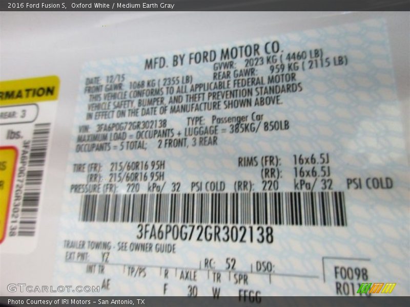 Oxford White / Medium Earth Gray 2016 Ford Fusion S