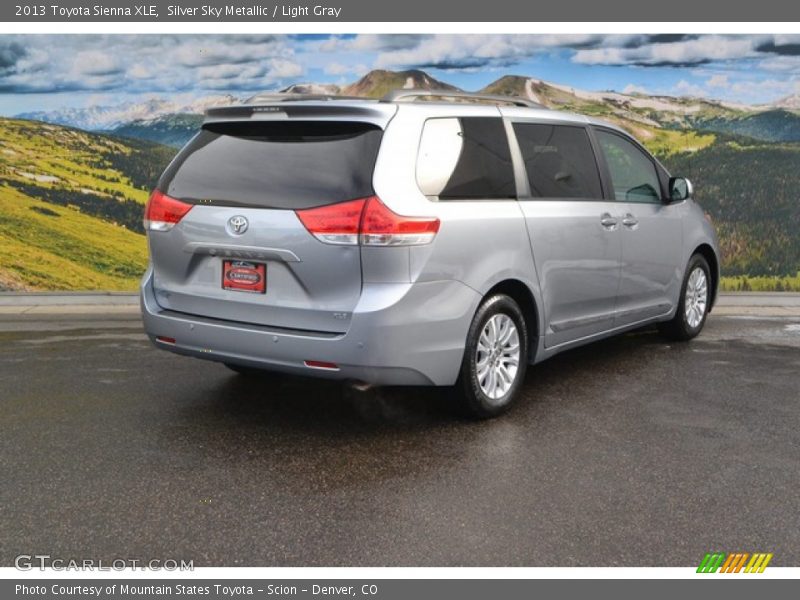Silver Sky Metallic / Light Gray 2013 Toyota Sienna XLE