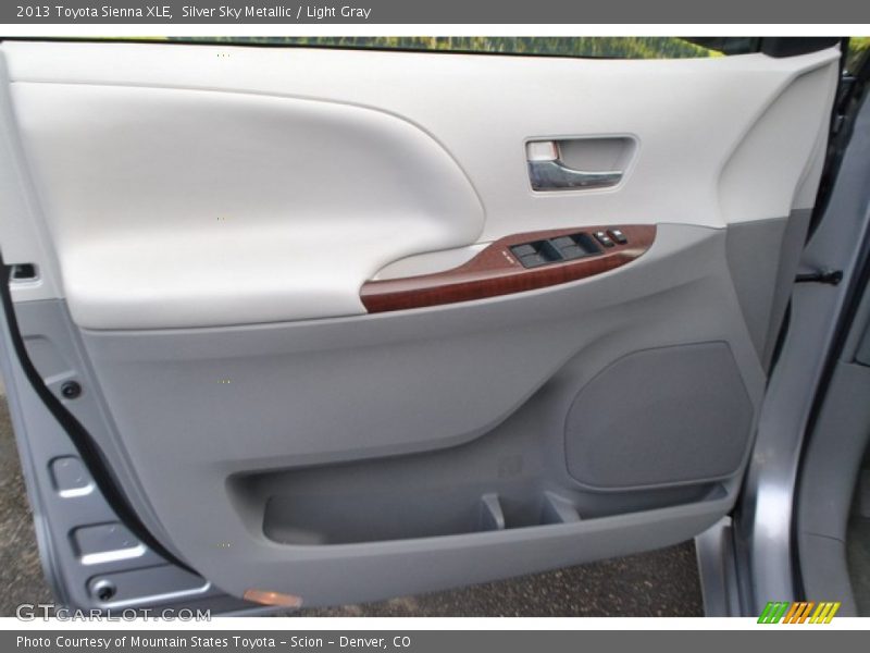 Silver Sky Metallic / Light Gray 2013 Toyota Sienna XLE