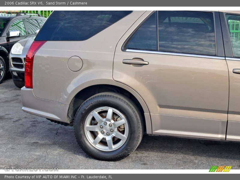 Sand Storm / Cashmere 2006 Cadillac SRX V6