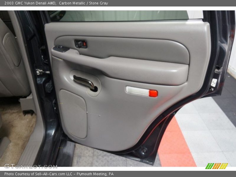 Carbon Metallic / Stone Gray 2003 GMC Yukon Denali AWD