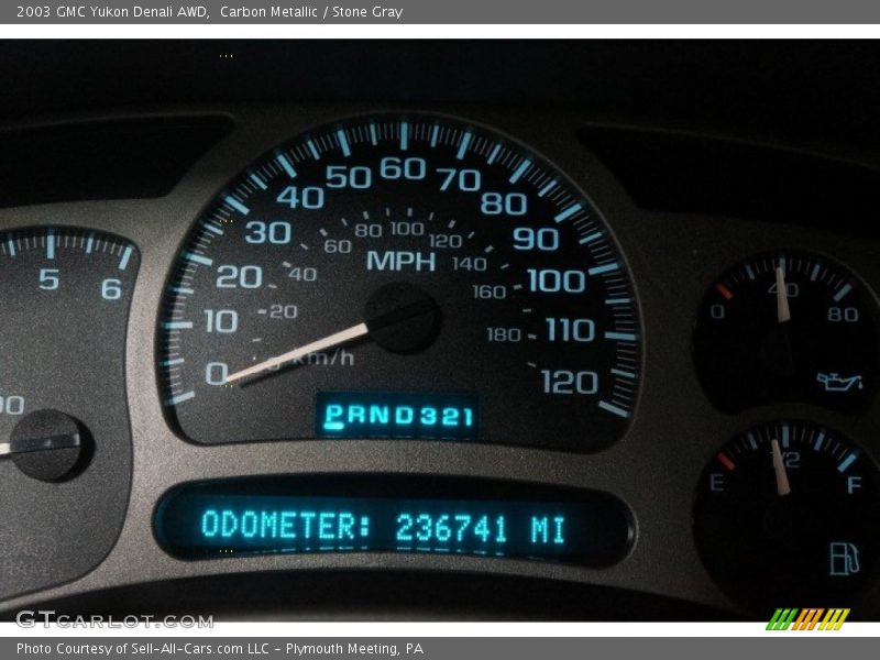 Carbon Metallic / Stone Gray 2003 GMC Yukon Denali AWD