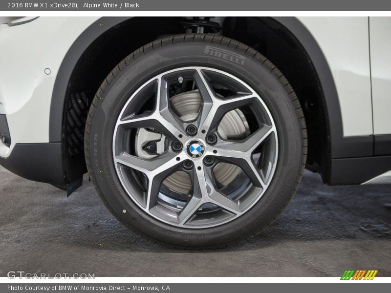 Alpine White / Black 2016 BMW X1 xDrive28i