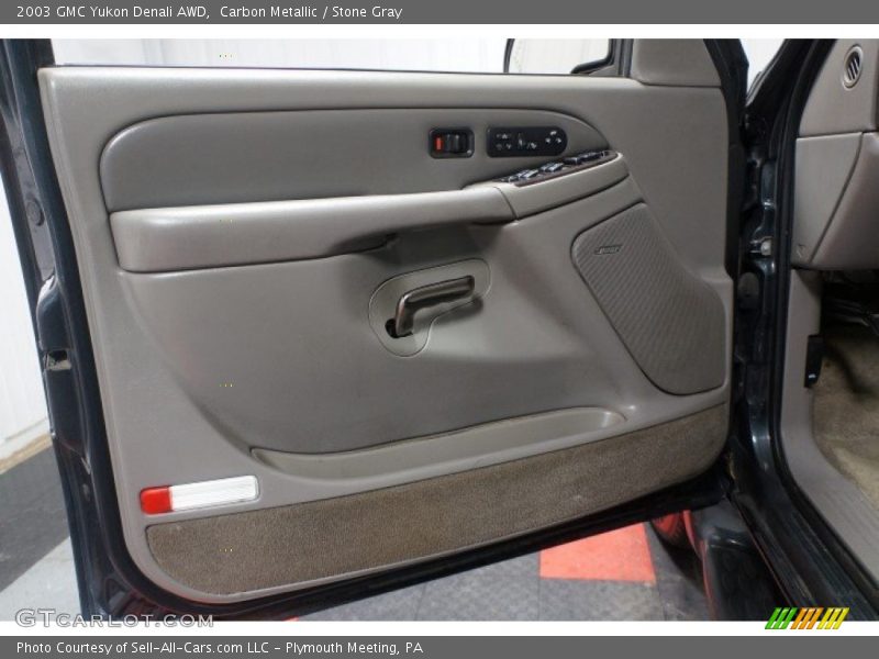 Carbon Metallic / Stone Gray 2003 GMC Yukon Denali AWD