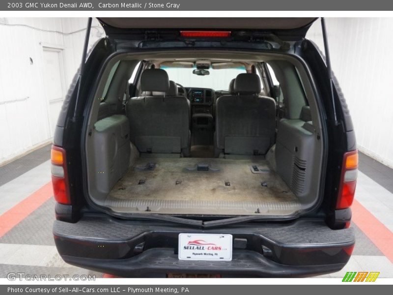 Carbon Metallic / Stone Gray 2003 GMC Yukon Denali AWD