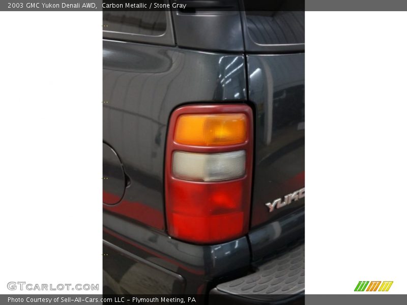 Carbon Metallic / Stone Gray 2003 GMC Yukon Denali AWD