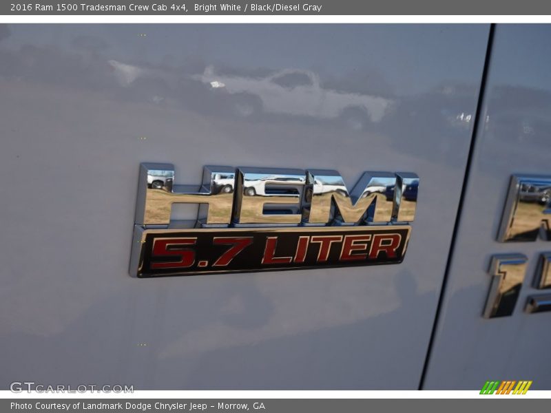 Bright White / Black/Diesel Gray 2016 Ram 1500 Tradesman Crew Cab 4x4