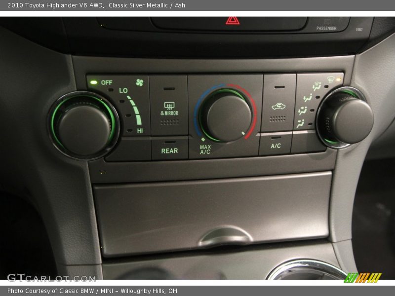 Classic Silver Metallic / Ash 2010 Toyota Highlander V6 4WD