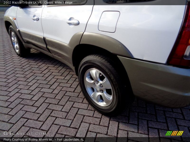Classic White / Beige 2002 Mazda Tribute LX V6