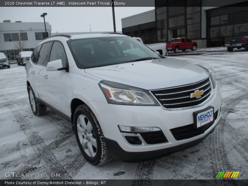 Iridescent Pearl Tricoat / Ebony 2016 Chevrolet Traverse LT AWD