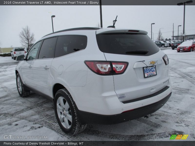 Iridescent Pearl Tricoat / Ebony 2016 Chevrolet Traverse LT AWD