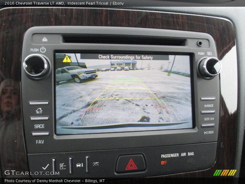 Iridescent Pearl Tricoat / Ebony 2016 Chevrolet Traverse LT AWD