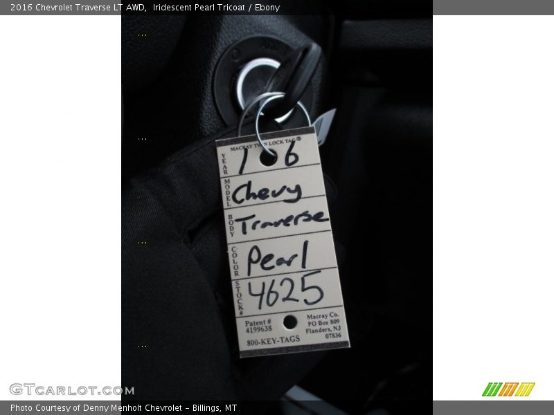 Iridescent Pearl Tricoat / Ebony 2016 Chevrolet Traverse LT AWD