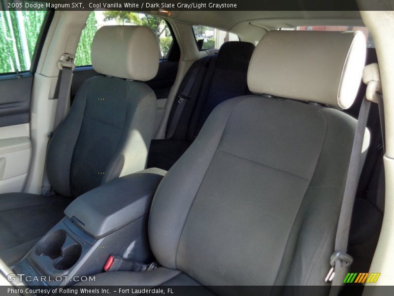 Cool Vanilla White / Dark Slate Gray/Light Graystone 2005 Dodge Magnum SXT